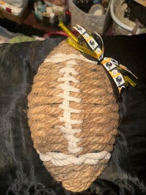 Pittsburgh Steelers Woven Football Wreath!!